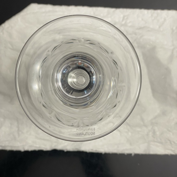 Edinburgh Scotland wine Glass - Picture 4 of 5